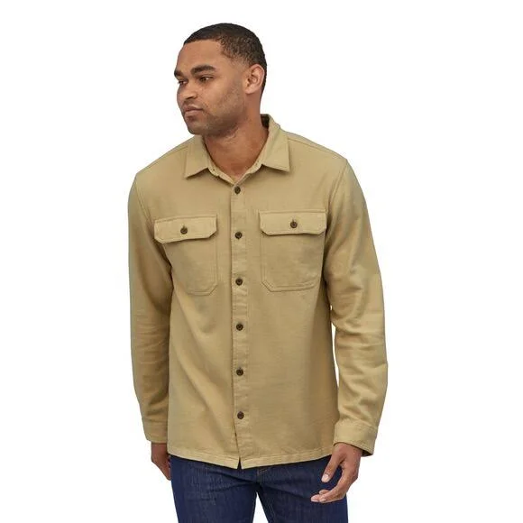 Patagonia Men's Natural Dye Fjord Flannel Shirt Khaki XL