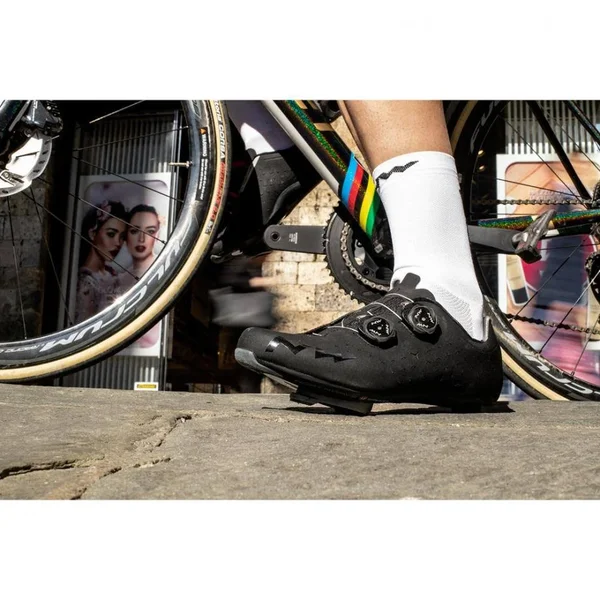 Northwave Revolution 2 Shoe 2021 Fuchsia/Black 44 1/2