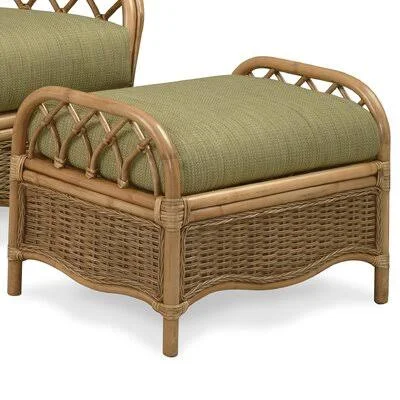 Everglade 27x22 Rectangle Standard Ottoman Braxton Culler Body Fabric: Camel Performance; 0861-95 - Leg Color: Sea Mist