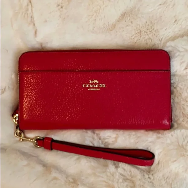 Coach Women's Accordion Zip Wallet with Wristlet Strap - Im/Carnation