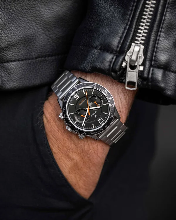 The Apex - Black Ember