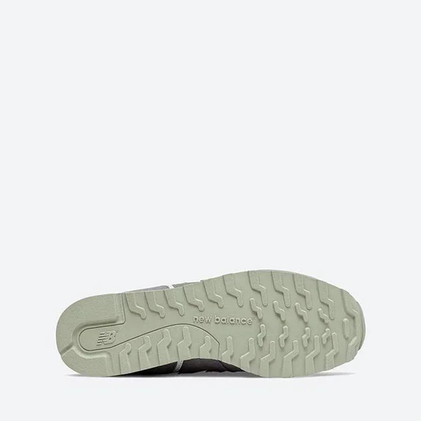 New Balance Classic 373v2