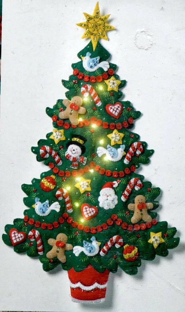 Bucilla Felt Wall Hanging Applique Kit Merry & Bright Christmas Tree