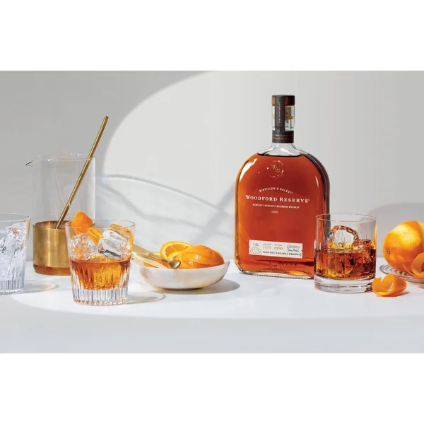 Woodford Reserve Bourbon Bourbon, Kentucky Straight Bourbon Whiskey - 1.75 lt
