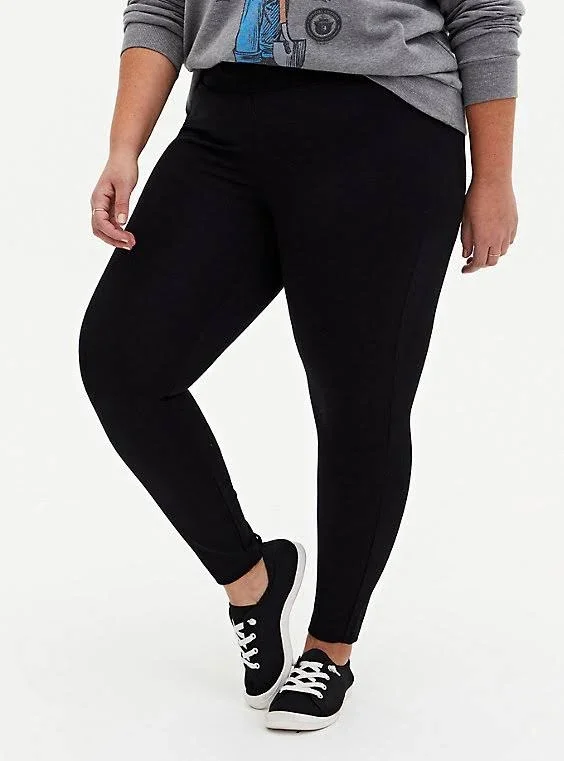 Plus Size Skinny Ponte Slim Fix Pull-On Pixie Pant in Black, Size 5X Tall by Torrid