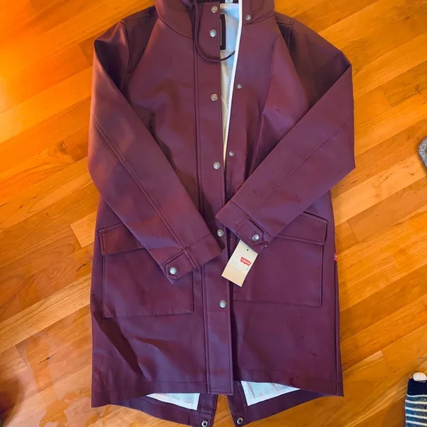 Levi&s Women's Water-Resistant Rain Jacket - Wine