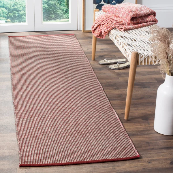 Safavieh Montauk MTK345C Ivory, Red Rug 2&3x22 x 8& Runner