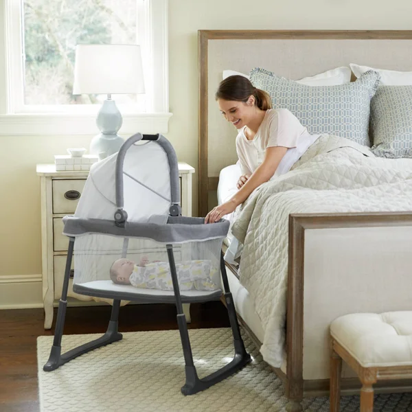 Graco Pack &n Play Day2Dream Travel Bassinet Playard in Lo