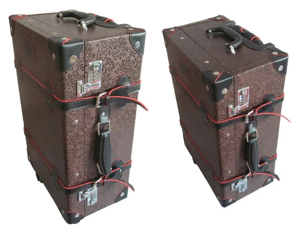 Amerileather Old Fashioned Chest Styled 23x22 Rolling Luggage Violet